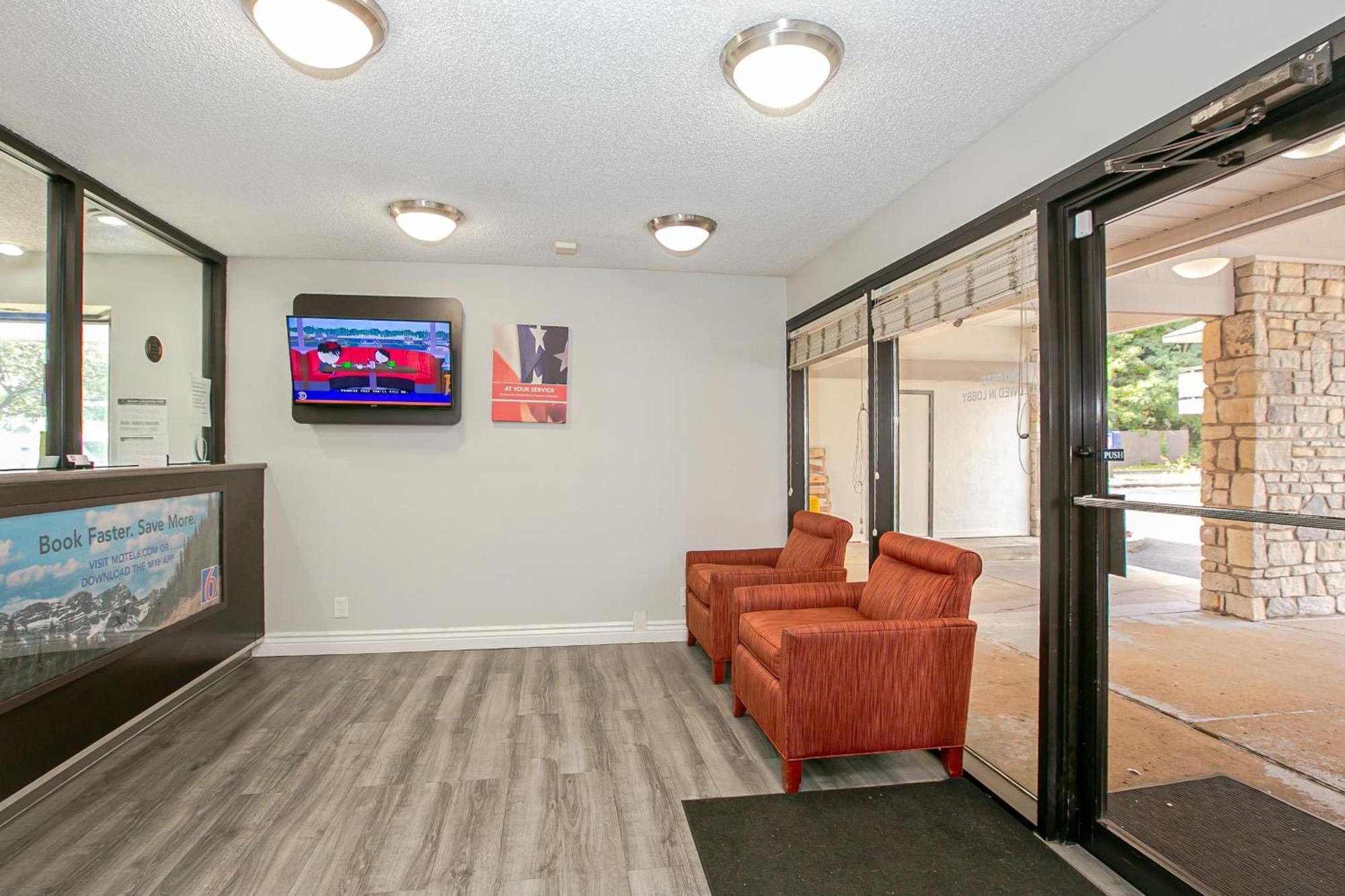 Motel 6-Dayton, Oh - 엥글우드 외부 사진