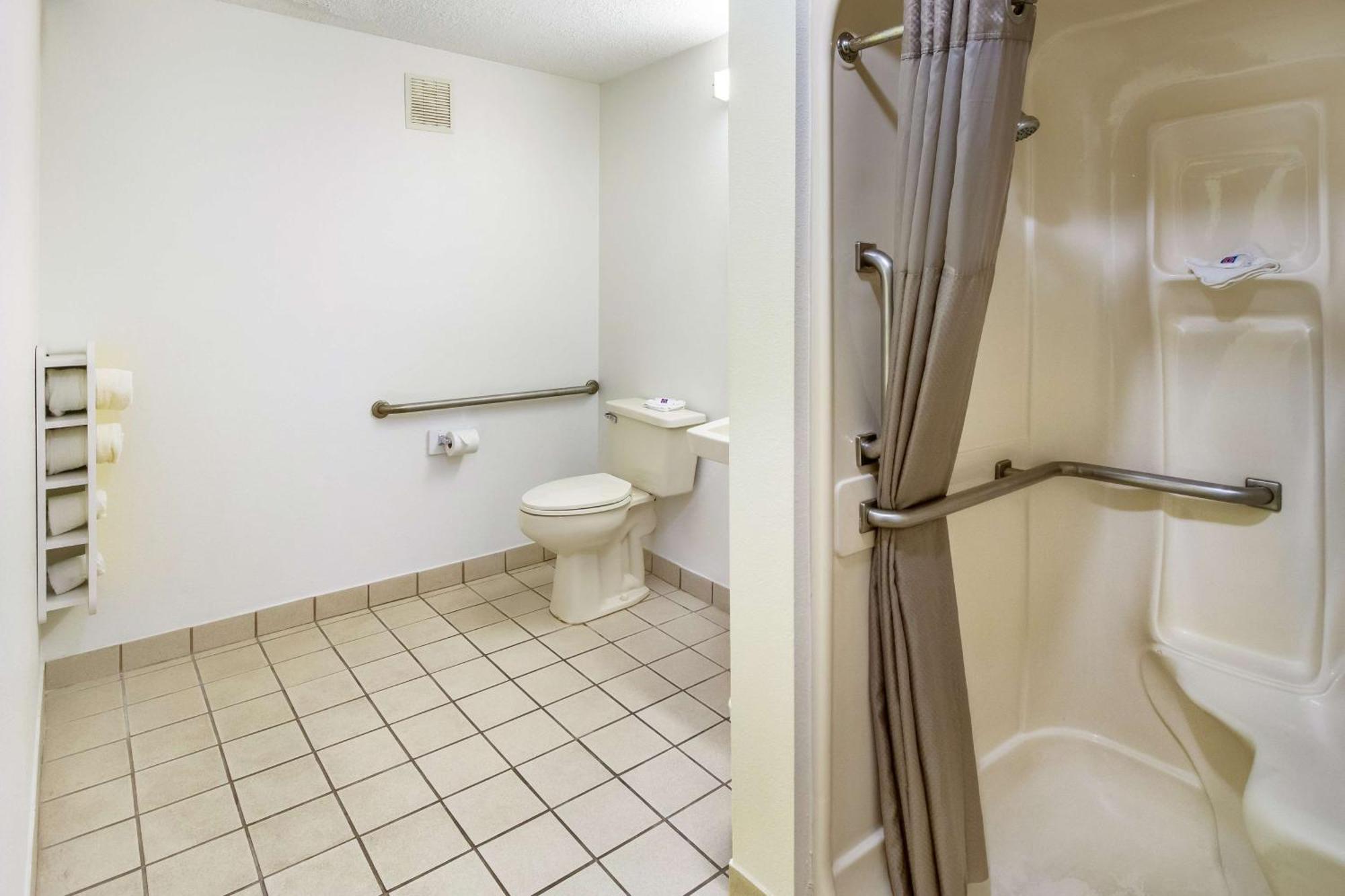 Motel 6-Dayton, Oh - 엥글우드 외부 사진