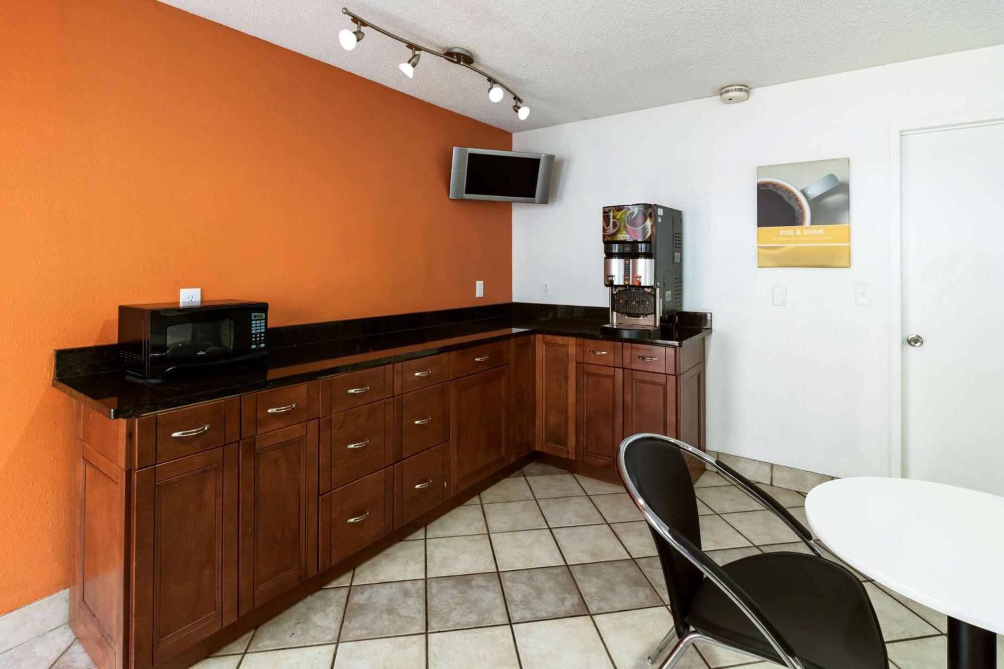 Motel 6-Dayton, Oh - 엥글우드 외부 사진