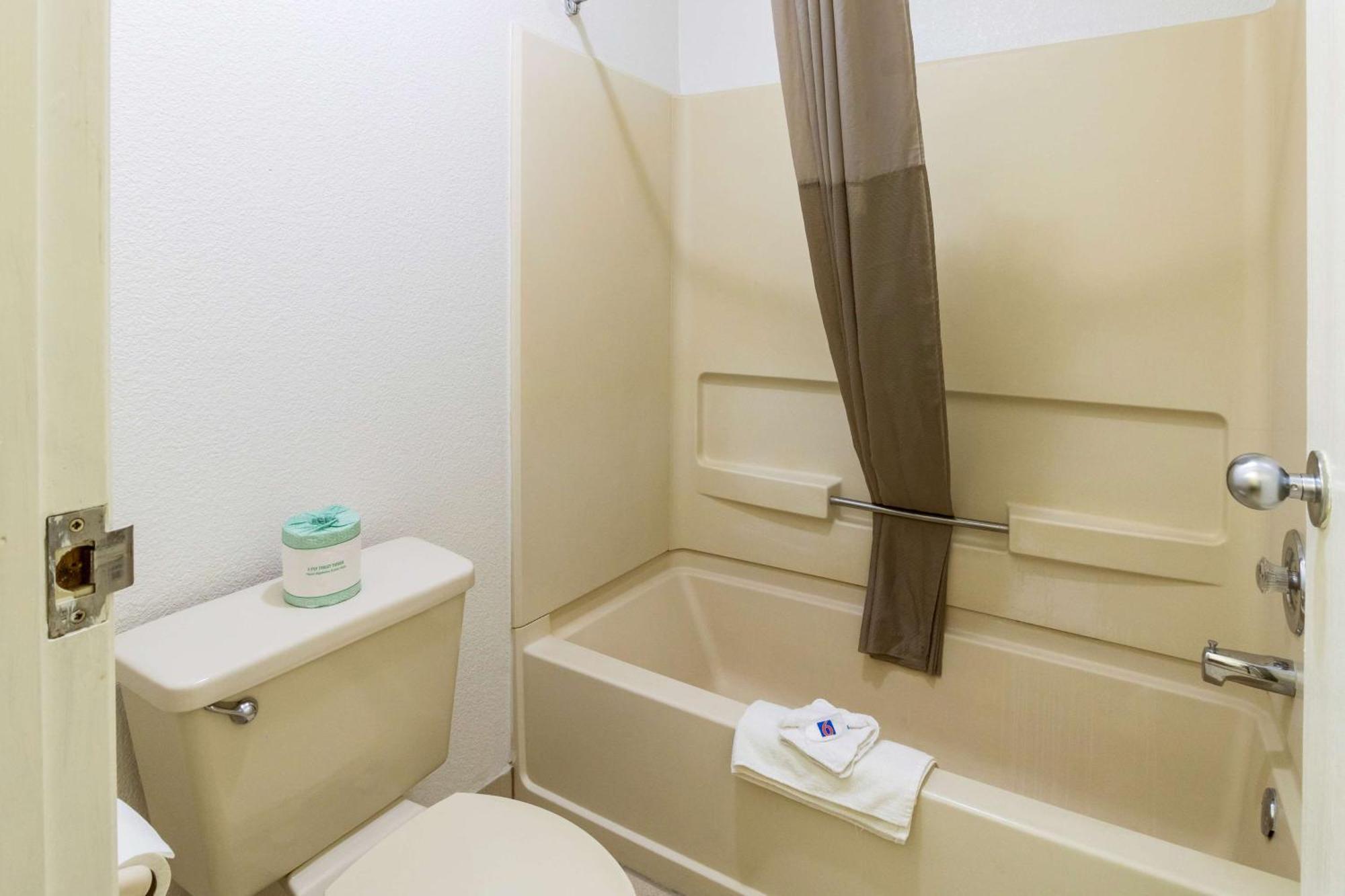 Motel 6-Dayton, Oh - 엥글우드 외부 사진