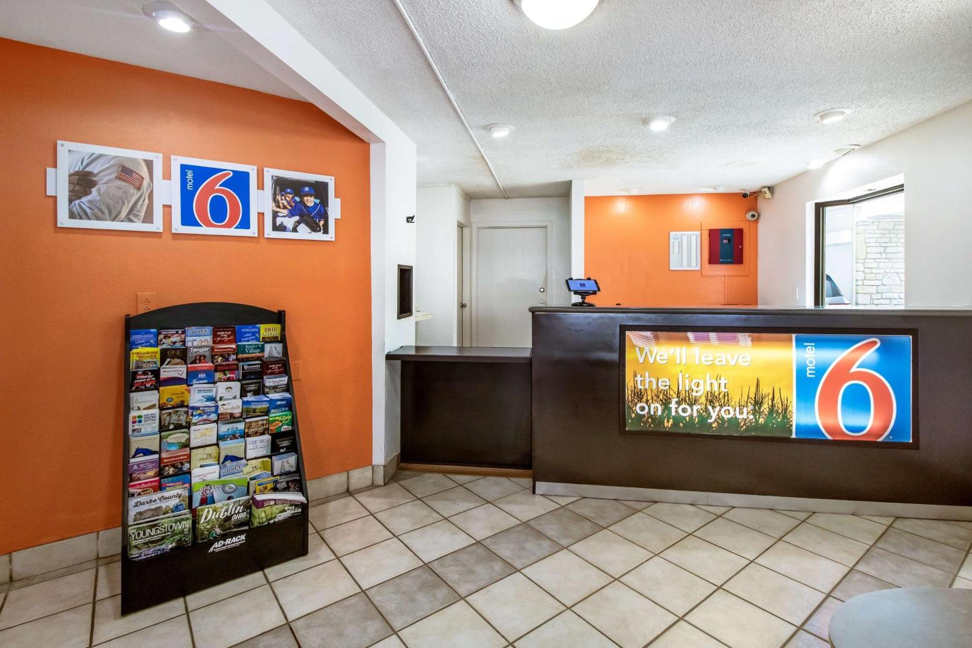 Motel 6-Dayton, Oh - 엥글우드 외부 사진