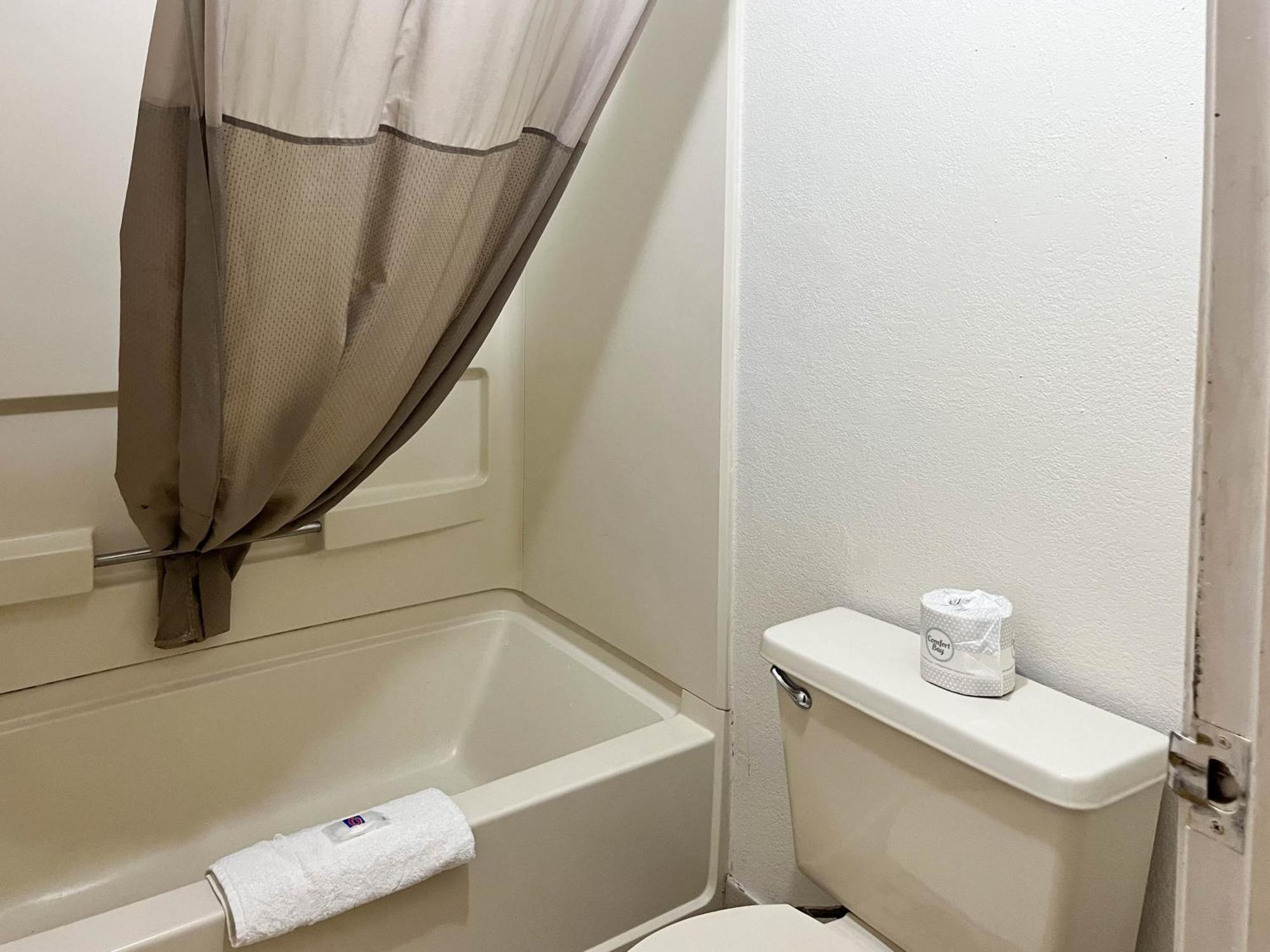 Motel 6-Dayton, Oh - 엥글우드 외부 사진
