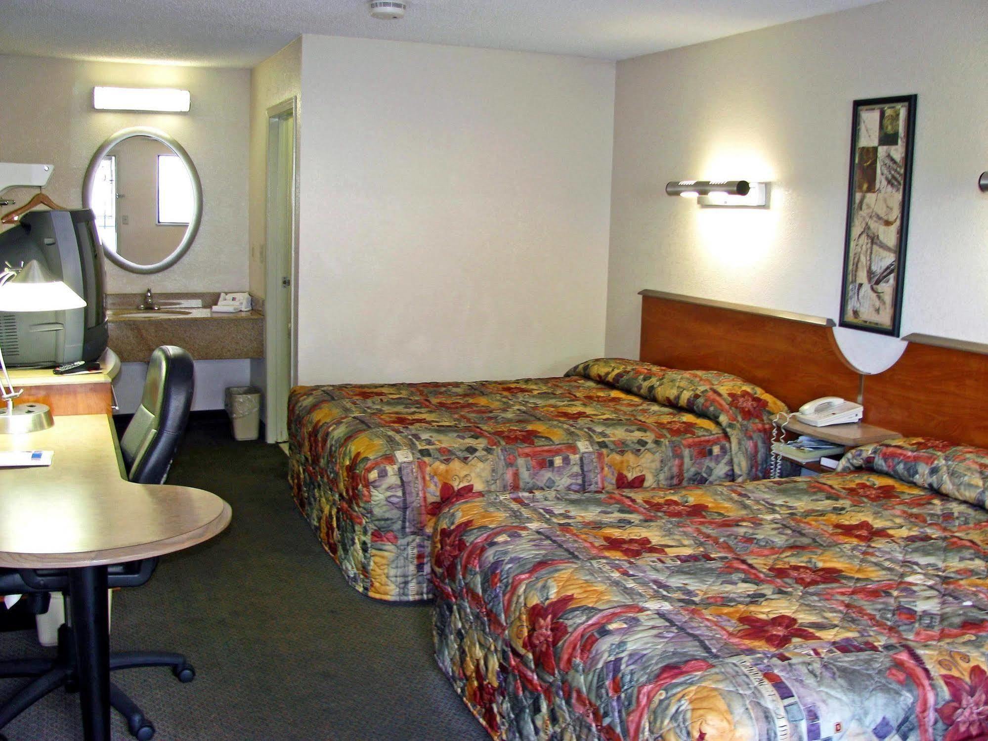 Motel 6-Dayton, Oh - 엥글우드 외부 사진